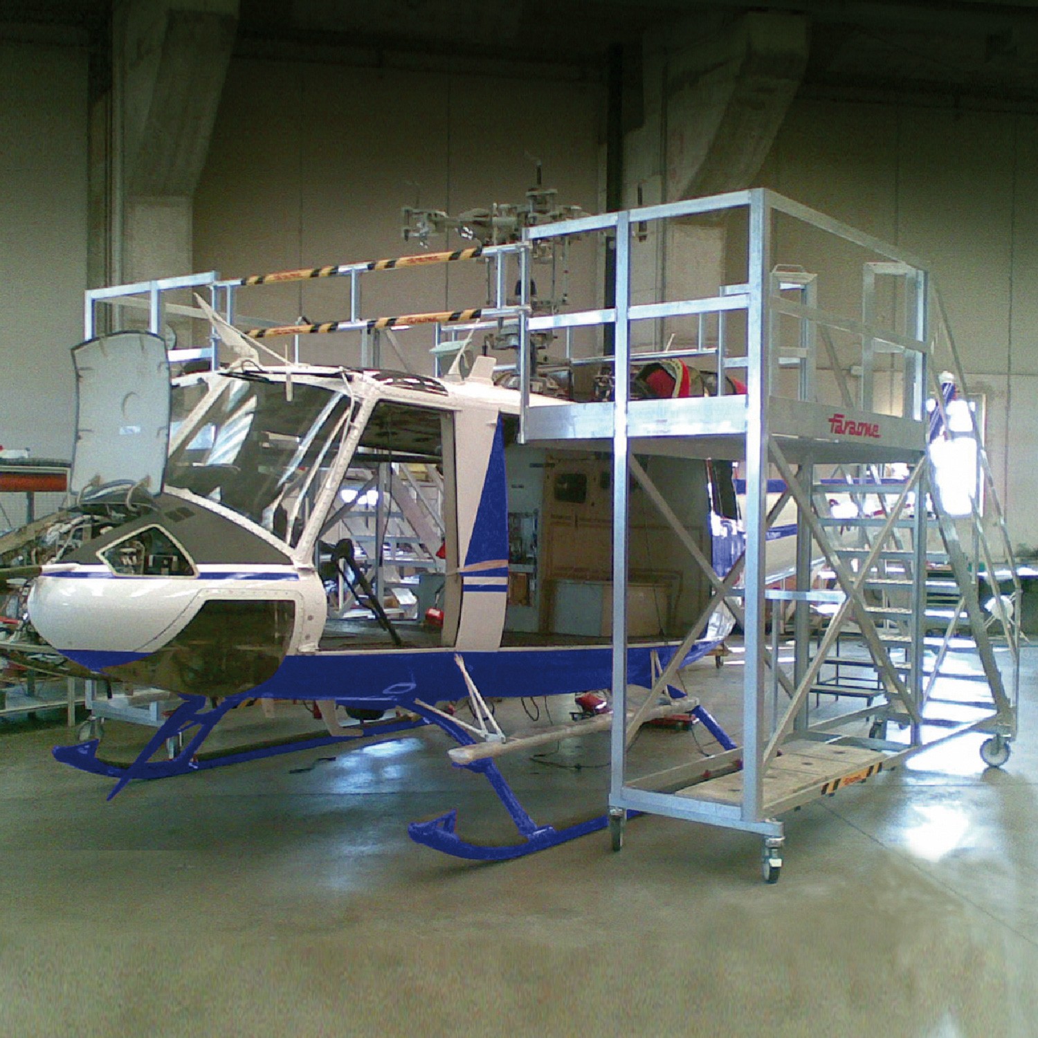 EM503 | Structure sur mesure pour maintenance d'hélicoptères