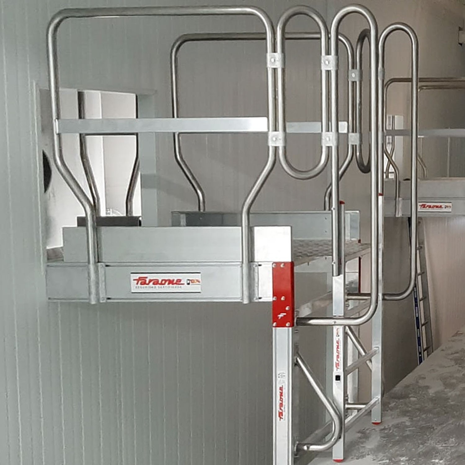 EM1113 | Passerelle de franchissement