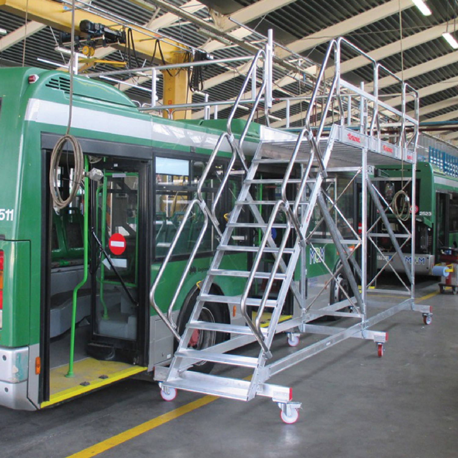 EM301 | Structure sur mesure pour maintenance d'autobus