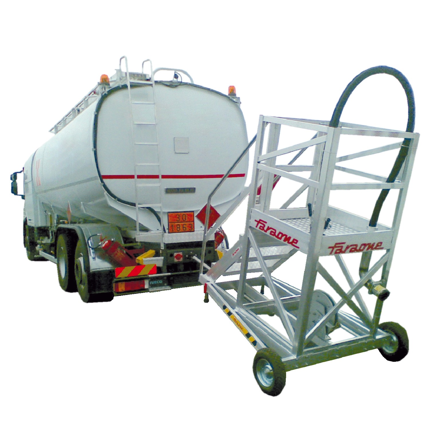 EM408 | Escalier spécial pour ravitaillement d'avions